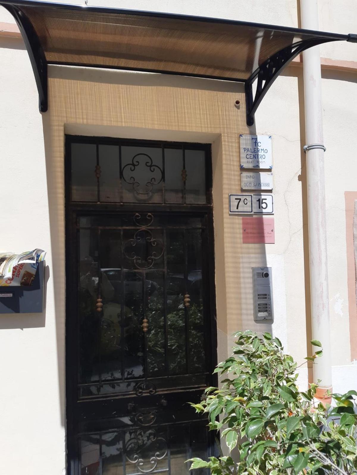 Boutique Rooms Палермо Экстерьер фото