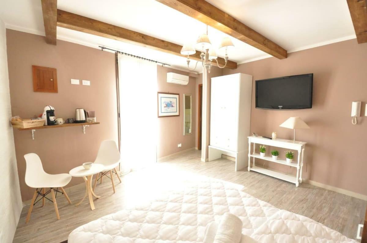 Boutique Rooms Палермо Экстерьер фото